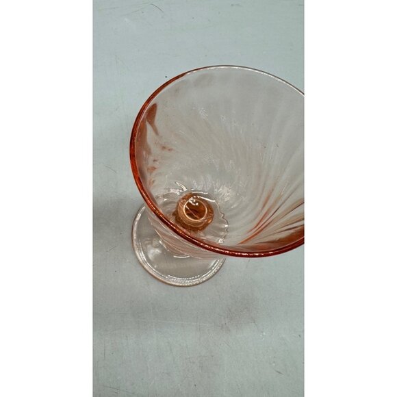 Set Of 2 Vintage Swirl Pattern Pink Depression Glass Goblets Rosaline Pink READ - Picture 6 of 8
